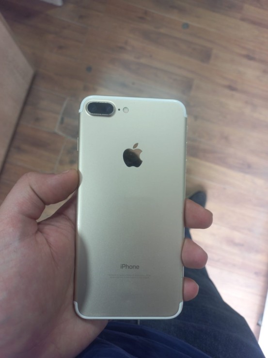 Apple iPhone 7 Plus 32 GB