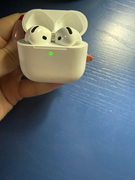 Apple Airpods 4