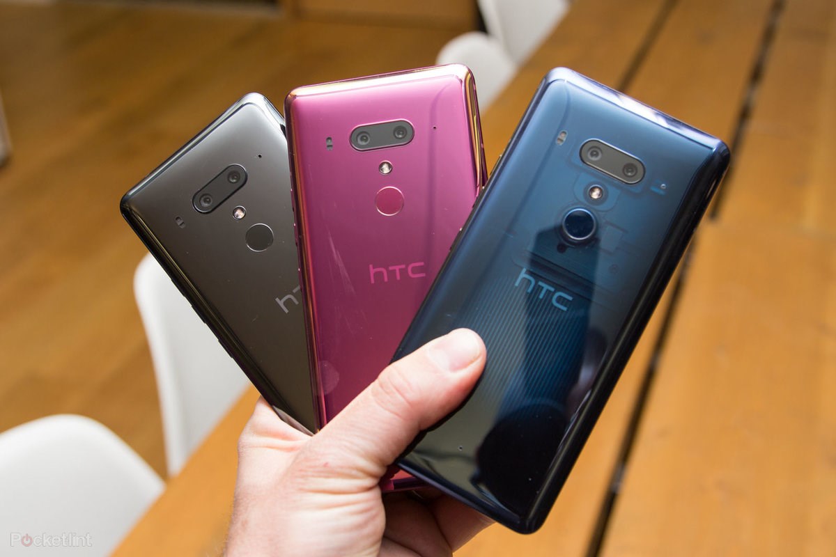 HTC yeni flaqman smartfonu