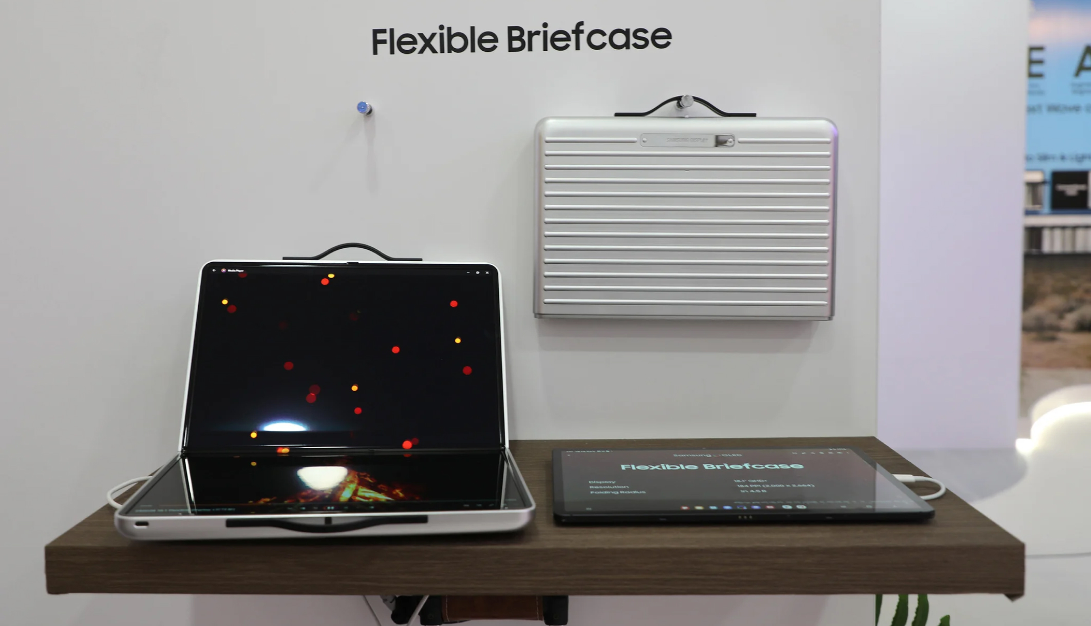 Samsung-unveils-a-foldable-laptop-that-transforms-into-a-briefcase