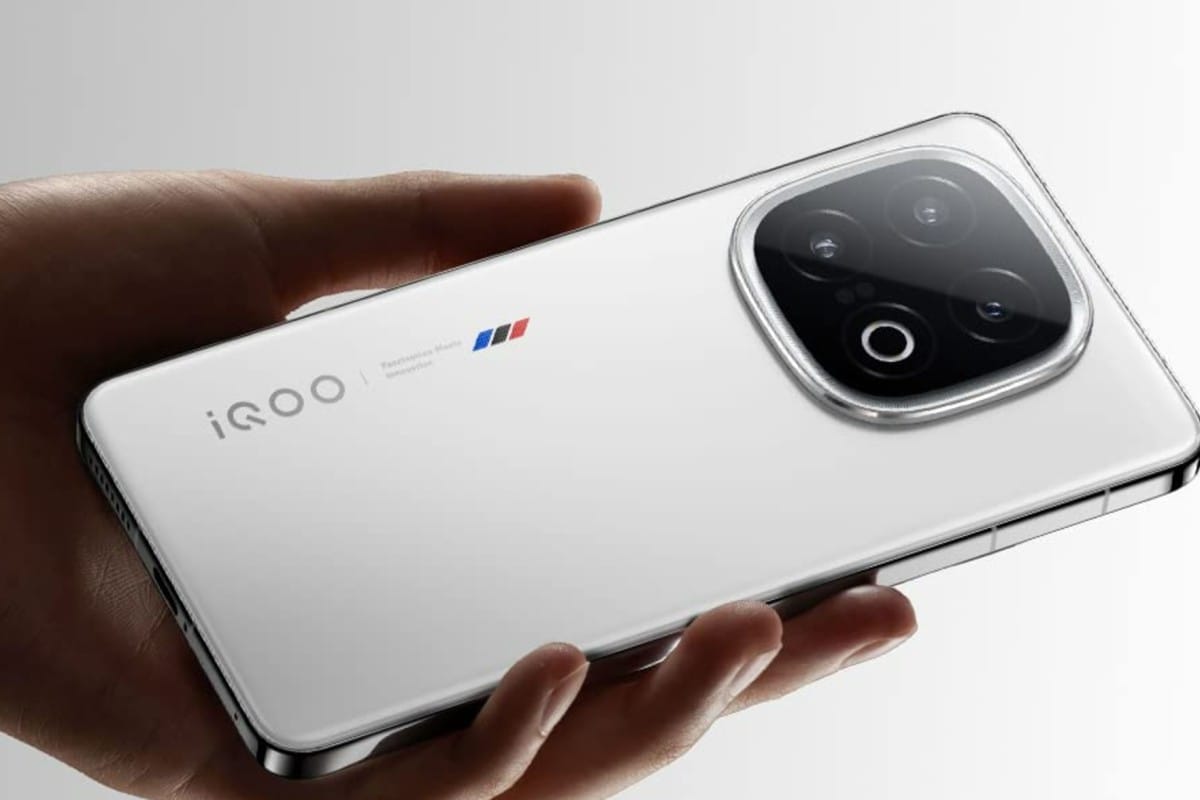more-iqoo-15-specs-revealed-including-periscope-camera